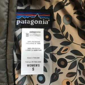 Patagonia Women's Jacket - Olive Green